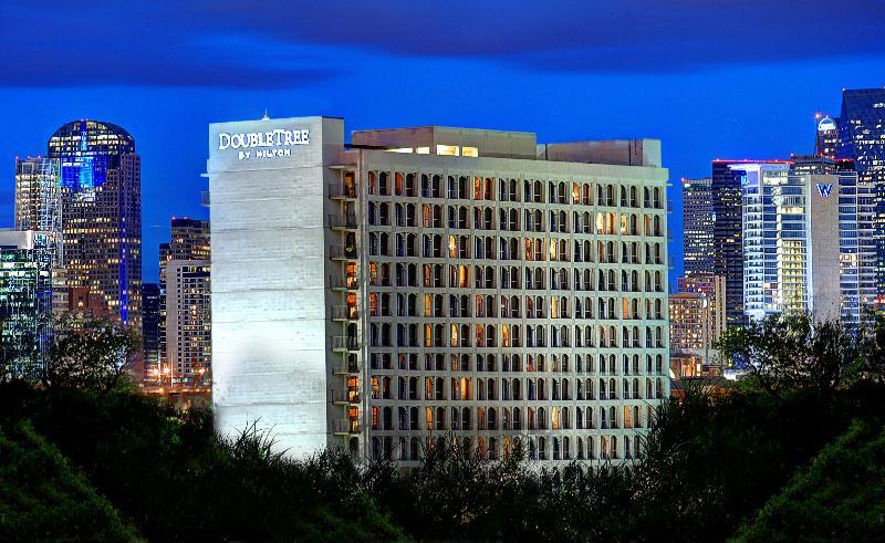 Doubletree By Hilton Dallas Market Center Extérieur photo