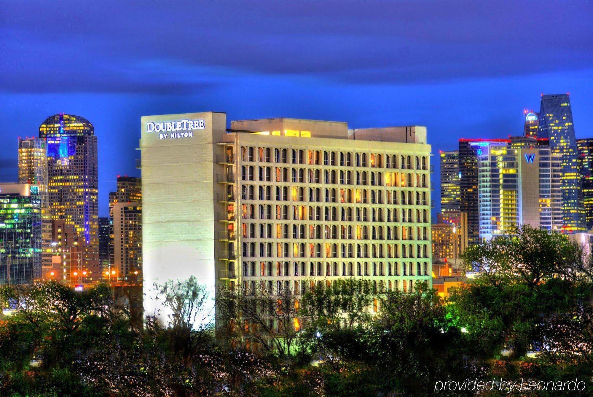 Doubletree By Hilton Dallas Market Center Extérieur photo